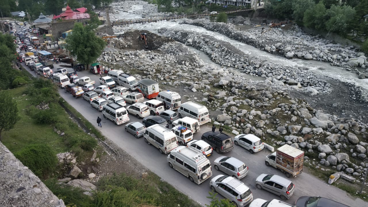 Traffic troubles in Uttarakhand hills | Travel Viewpoint
