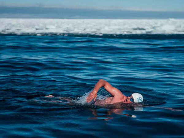 This man just dared to complete ‘the most dangerous swim’ in Antarctic waters