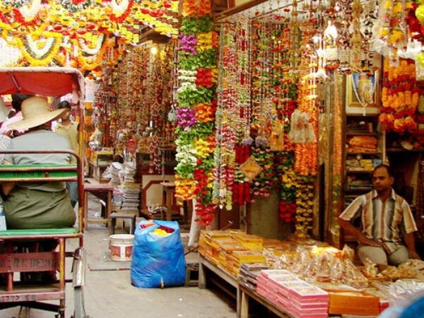 A Guide To Shopping In Chandni Chowk Market, Delhi