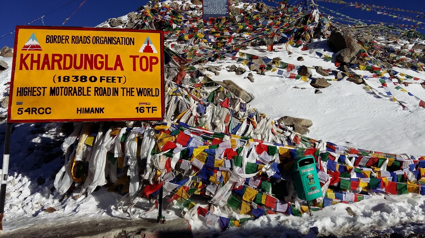 Read more about the article Khardung La Pass : Leh Ladakh Tourism