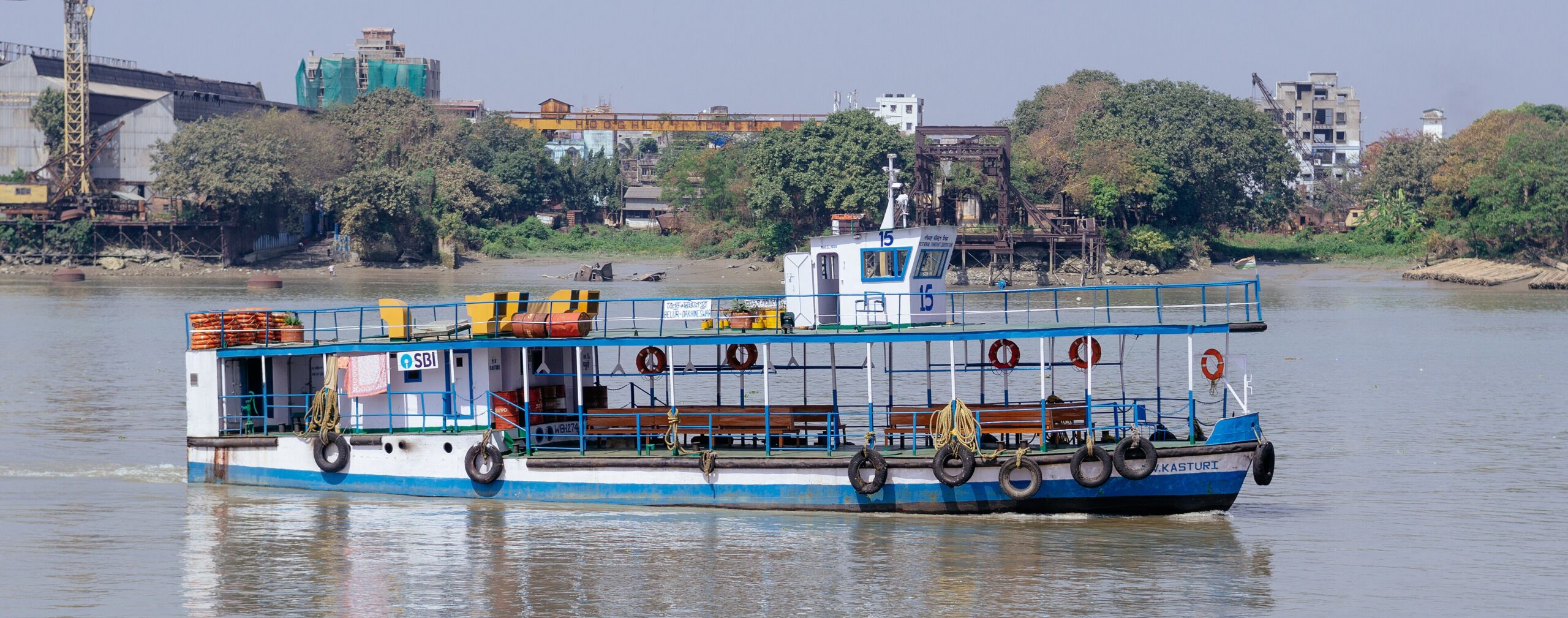 A passenger ferry crossing the Hooghly river near Nimtala Ghat