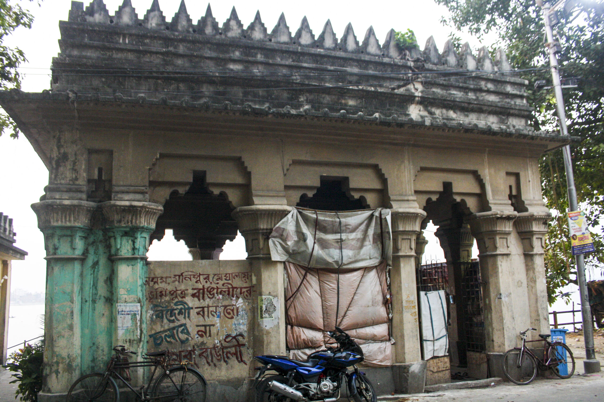 Kumartuli Ghat on the Hooghly river in north Kolkata