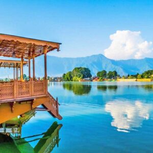 kashmir-package-tour-from-mumbai-with-housboat